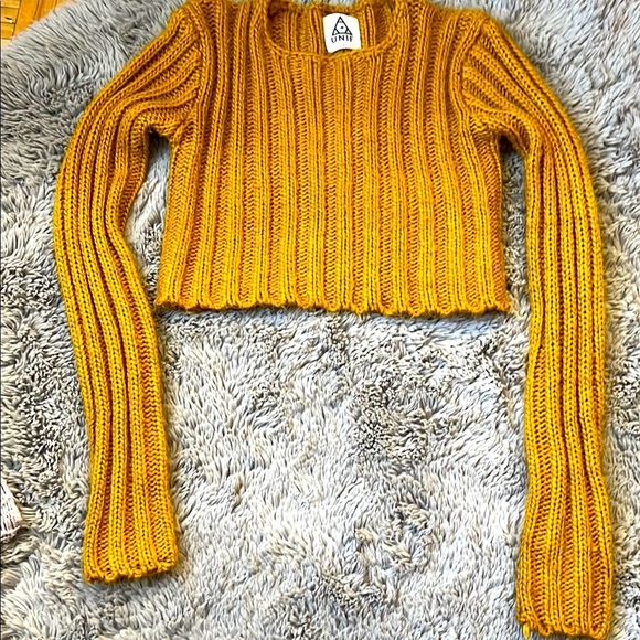 UNIF Mustard Yellow Knit Cropped Sweater - Picture 2 of 4